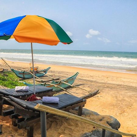 Ayomal Beach Paradise Kurunduwatta المظهر الخارجي الصورة