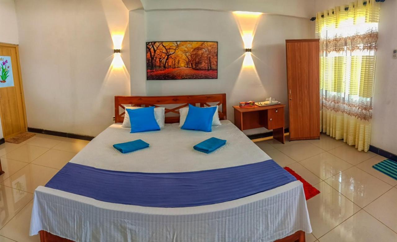 Ayomal Beach Paradise Kurunduwatta المظهر الخارجي الصورة