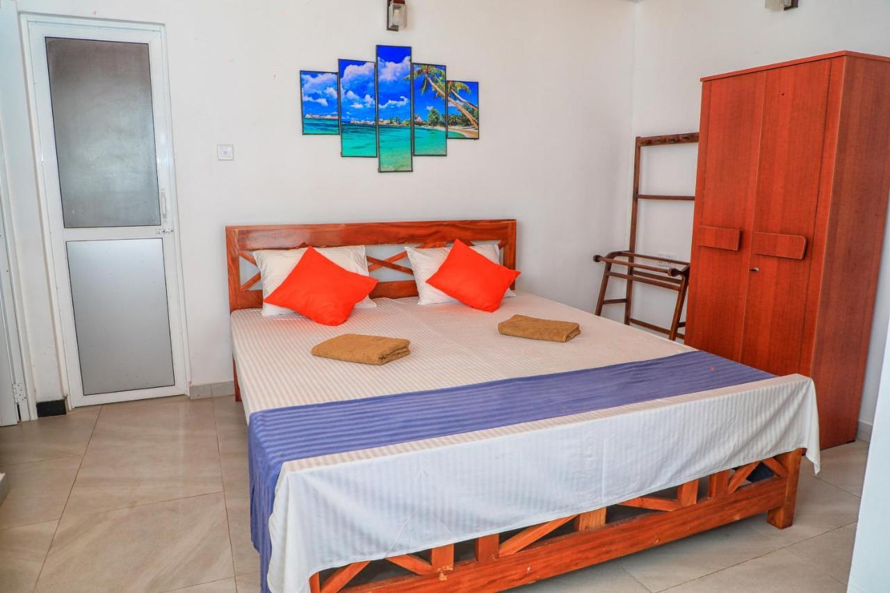 Ayomal Beach Paradise Kurunduwatta المظهر الخارجي الصورة